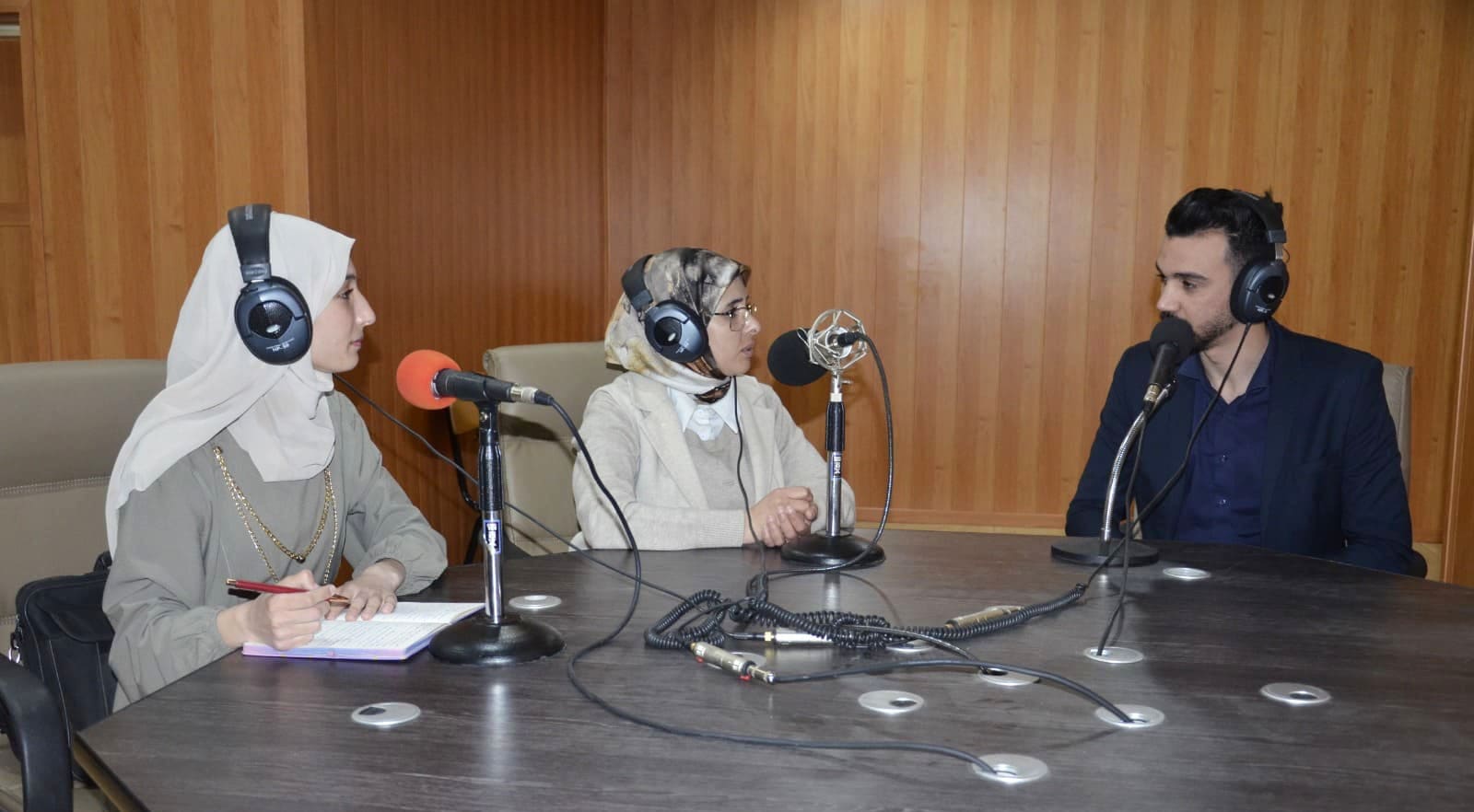 بودكاست فرصة من لا شيء - الشاب الجزائري و خلق الفرص